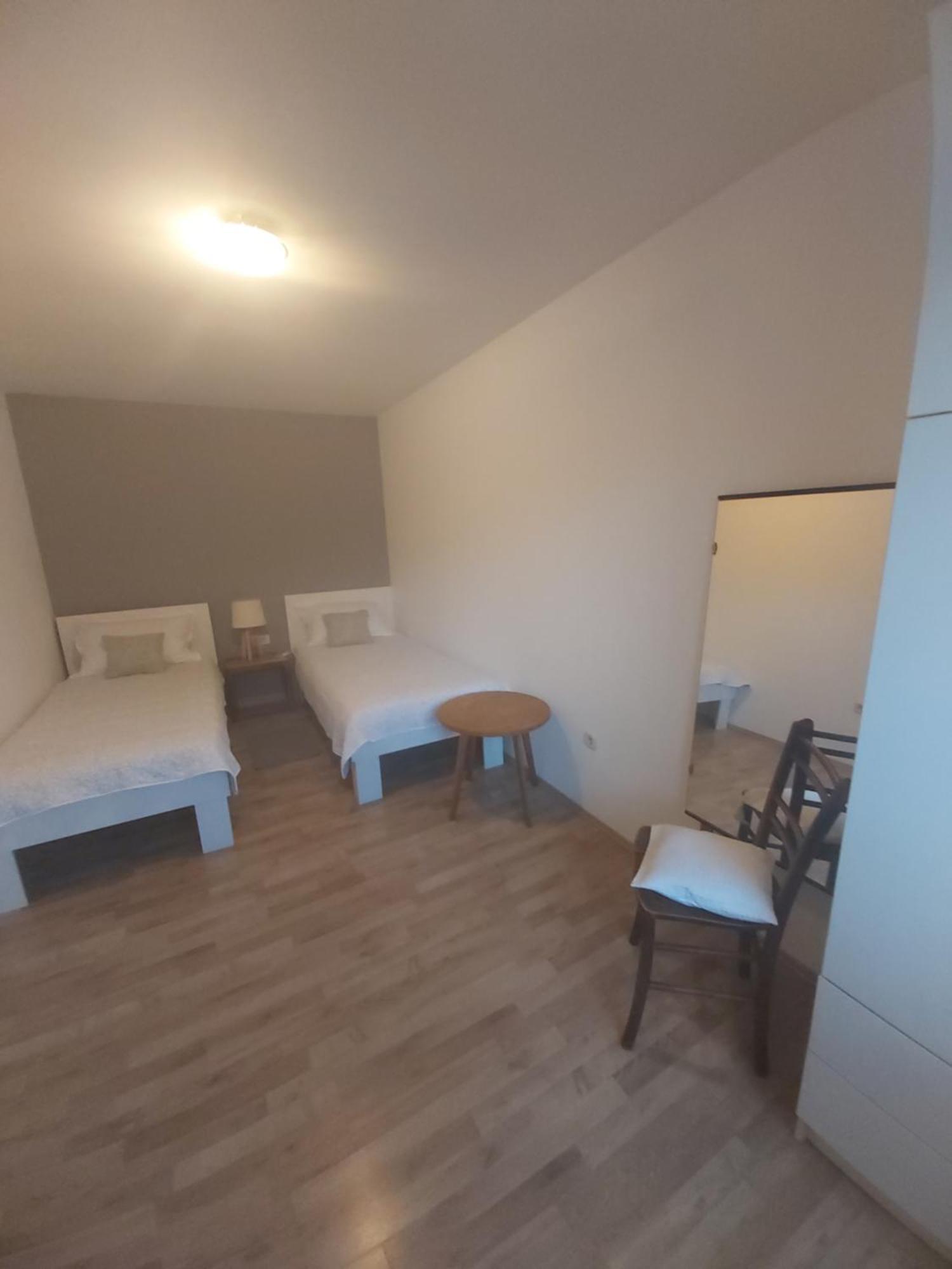 Apartman Luce With Shared Pool ซาดาร์ ภายนอก รูปภาพ